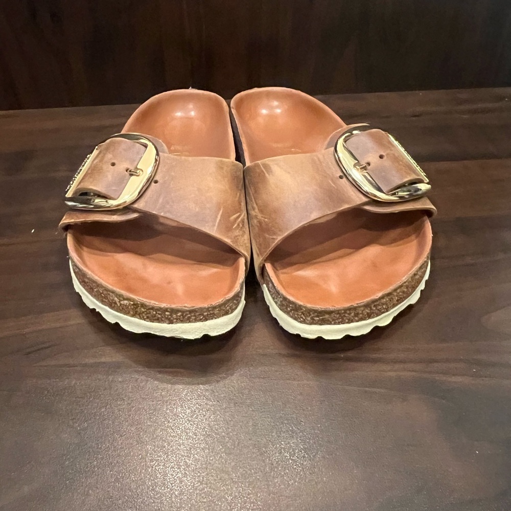 Birkenstock Brown Sandals with Gold Buckle - Picture 3 of 6